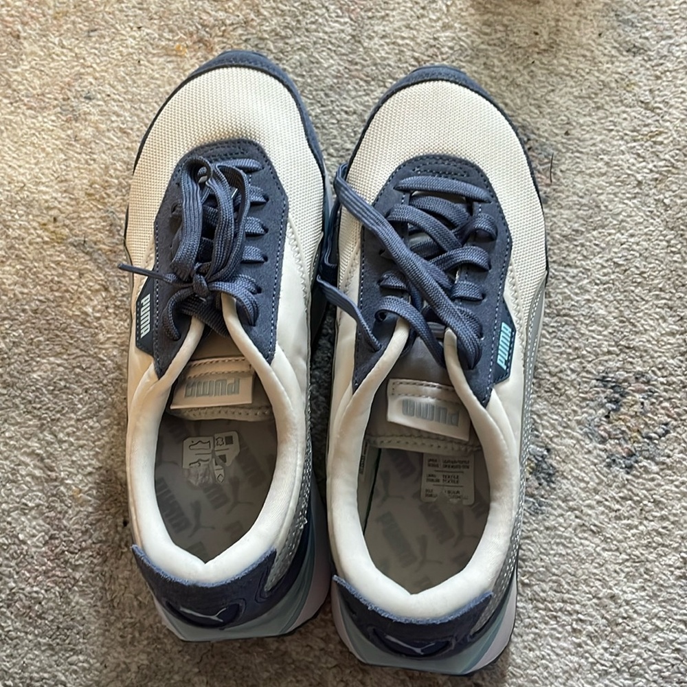Women’s Platform Pumas